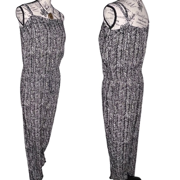 LOFT Black White Geometric Print Straight Neck Belted Jumpsuit Pockets Size M - Picture 3 of 11